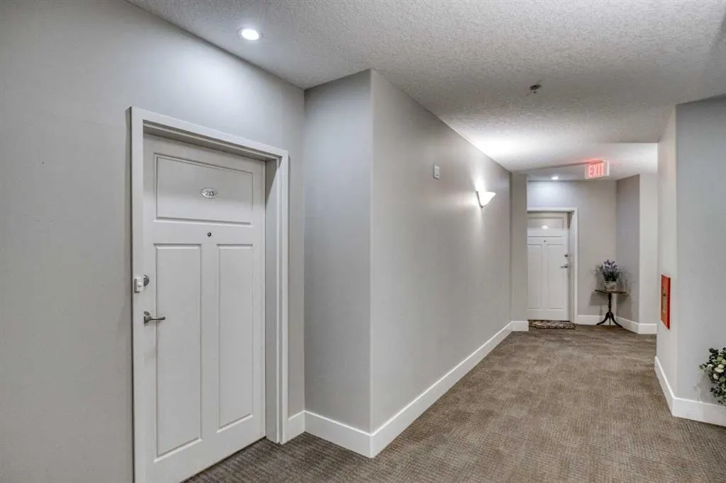 77 George Fox Trail W #213
