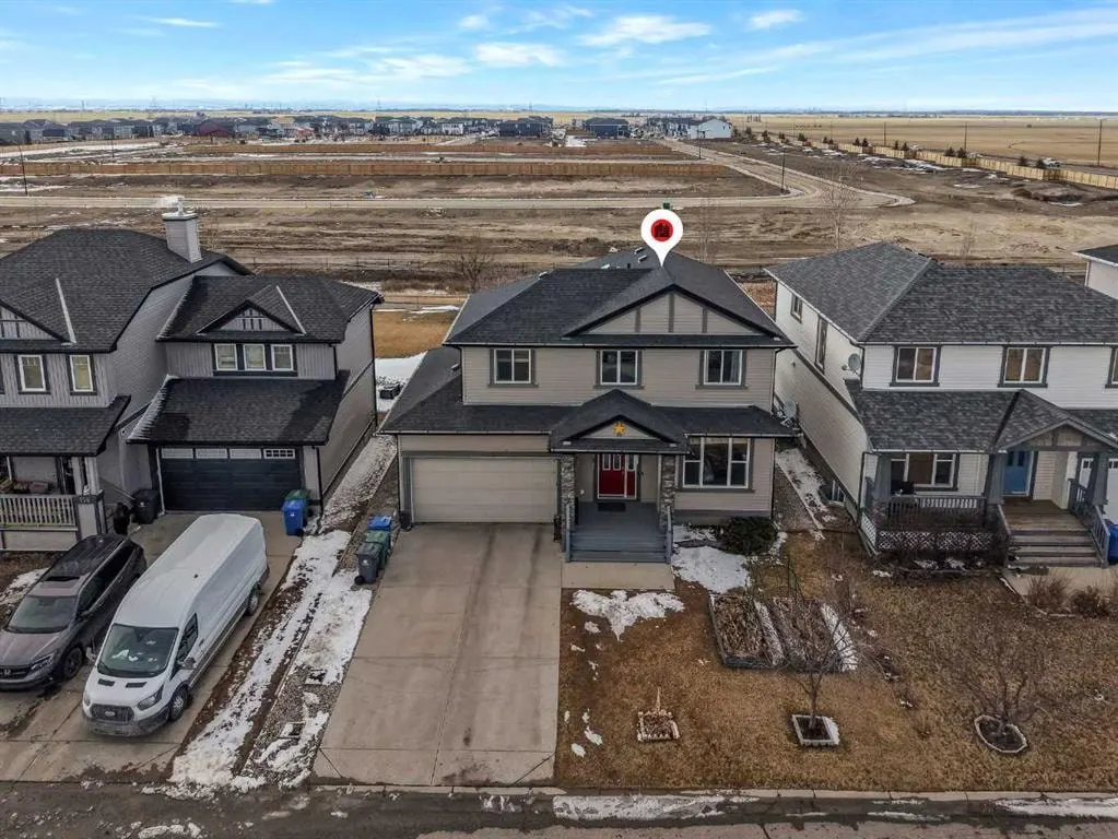 156 Bishop Crescent NW