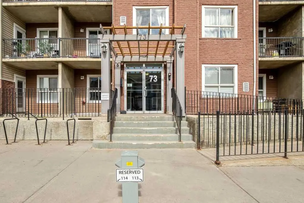 73 Erin Woods Court SE #4301