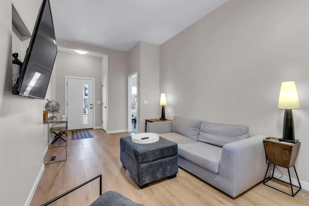 146 Highview Gate SE