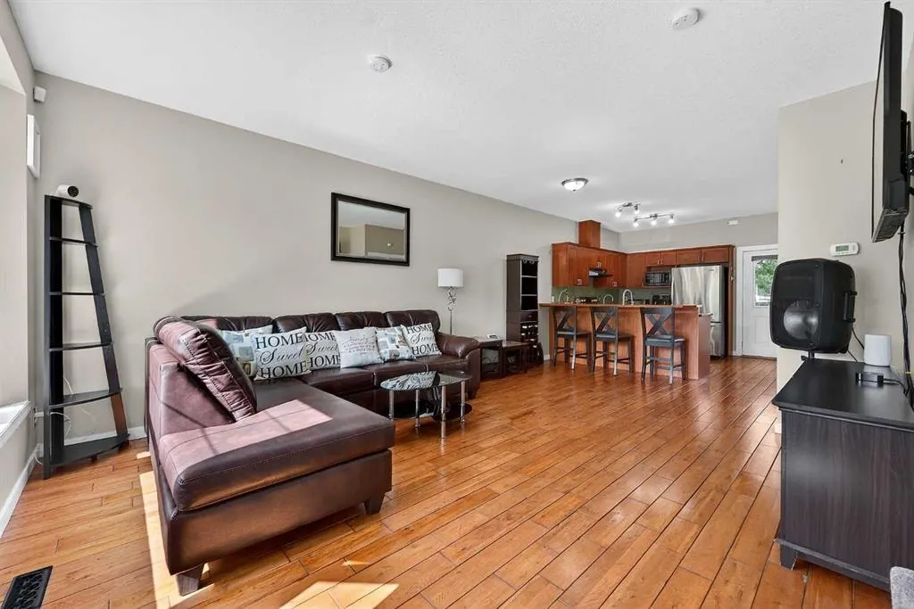 2005 Luxstone Boulevard SW #402