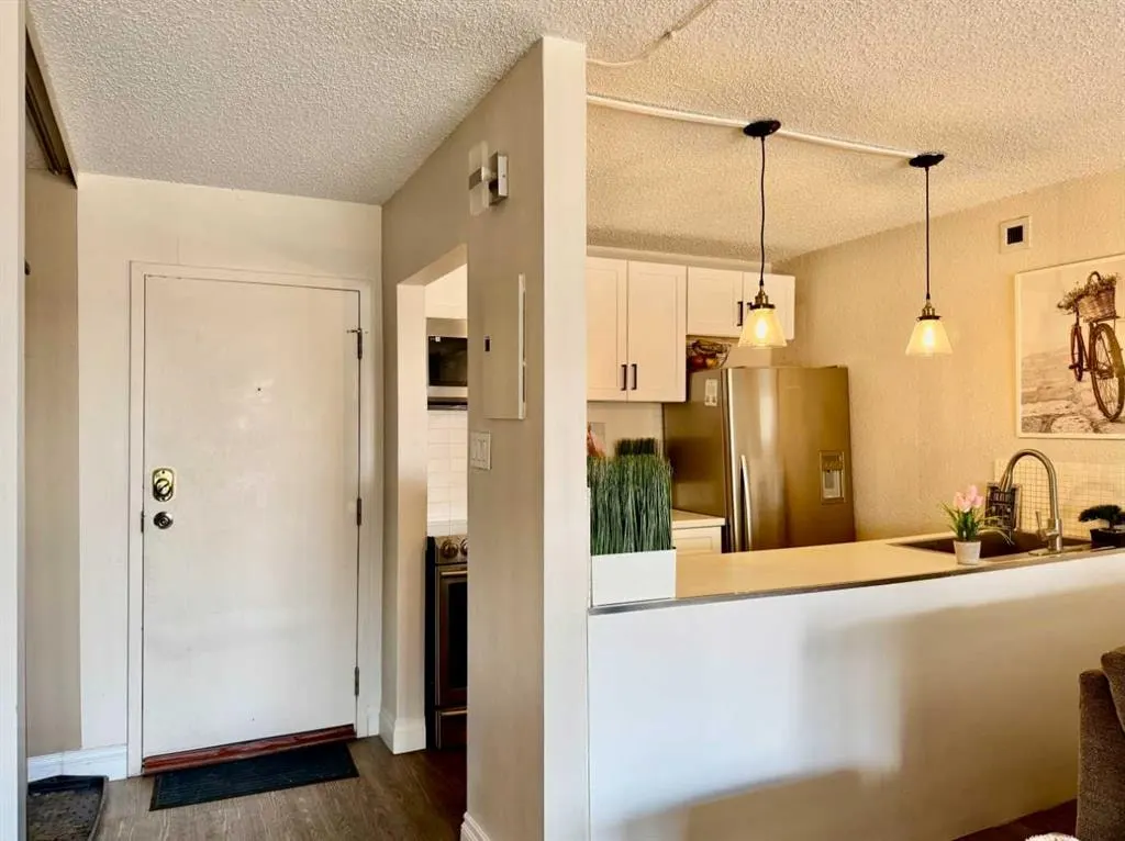 221 6 Avenue SE #511