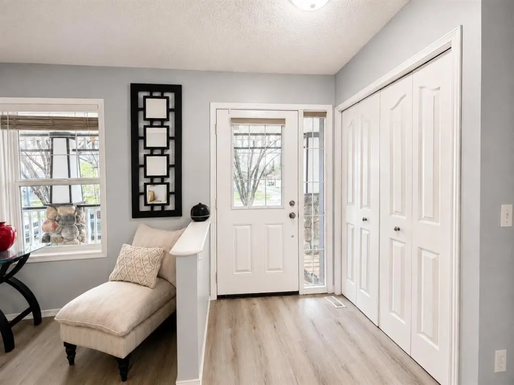 42 Inverness View SE