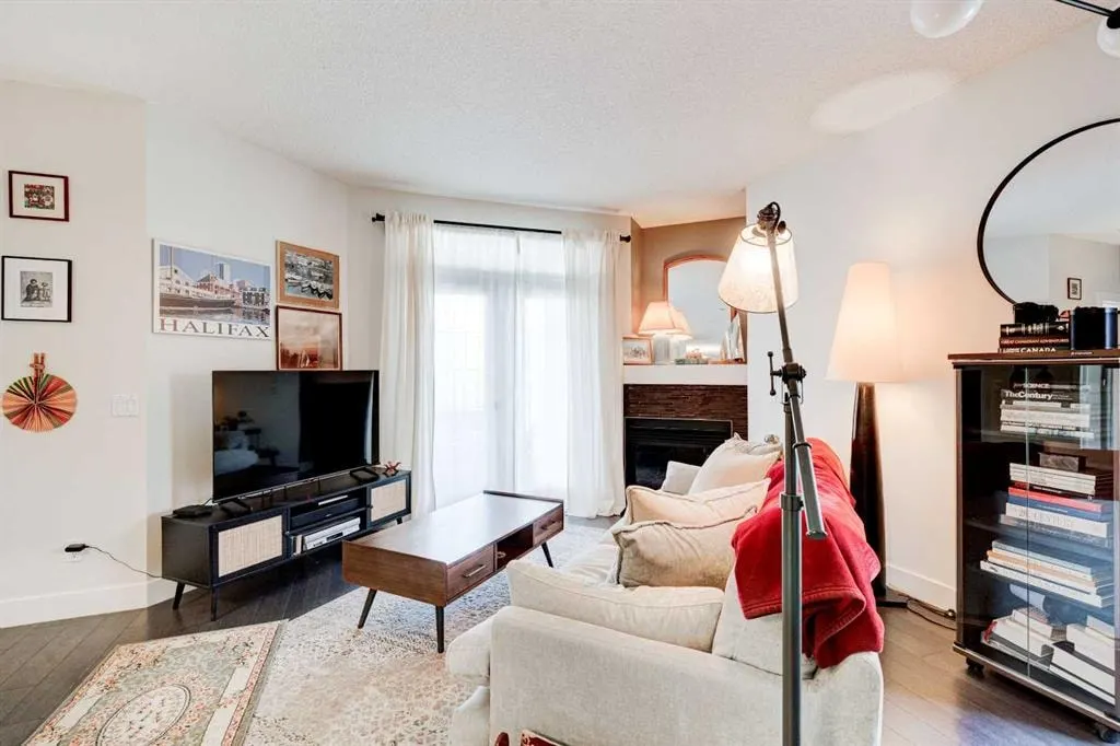 527 15 Avenue SW #213