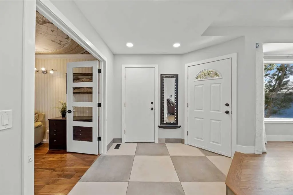 260 Riverside Mews SE
