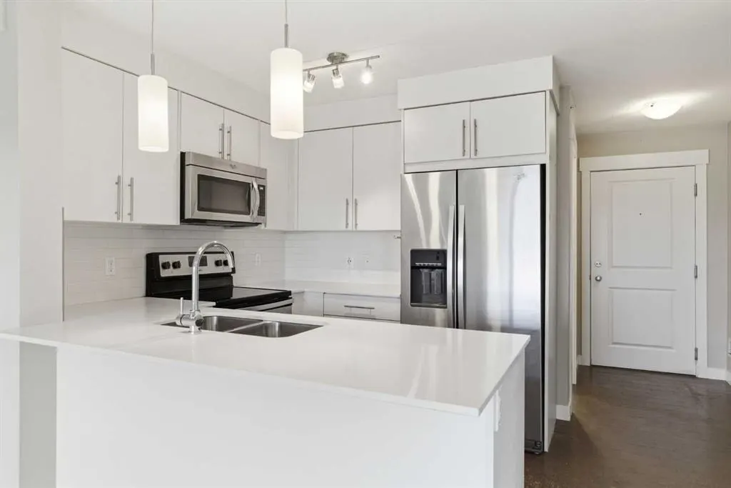 302 Skyview Ranch Drive NE #7410