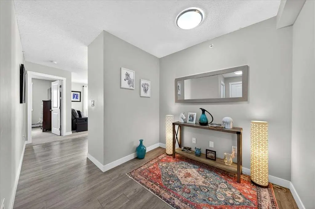 10 Kincora Glen Park NW #401