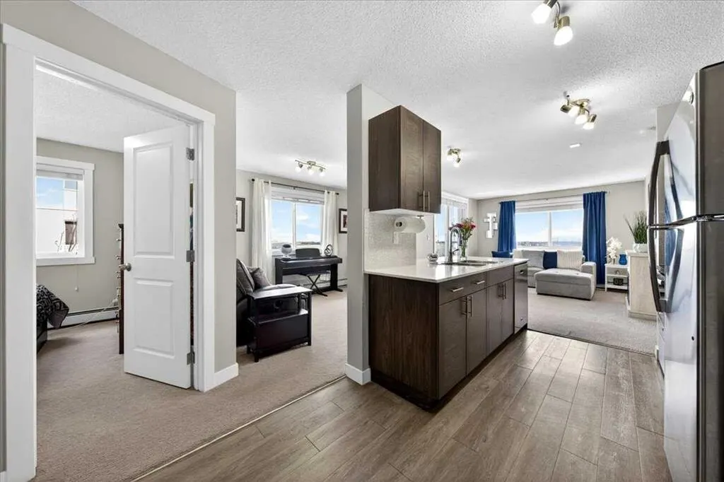 10 Kincora Glen Park NW #401