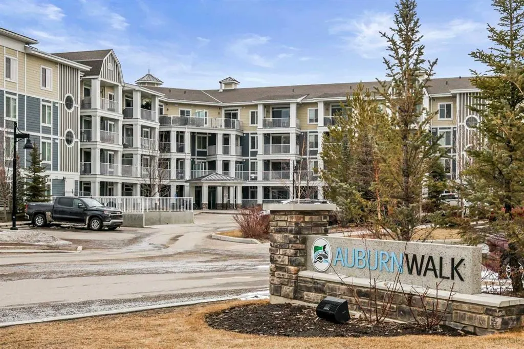 130 Auburn Meadows View SE #105