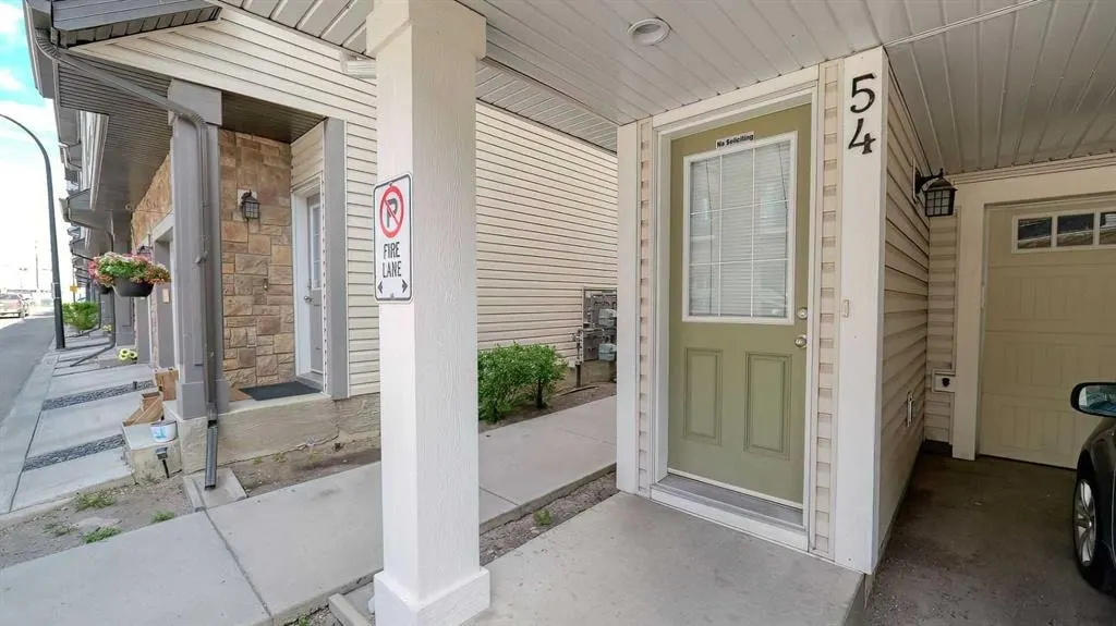 54 New Brighton Point SE