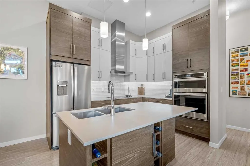 124 Mahogany Centre SE