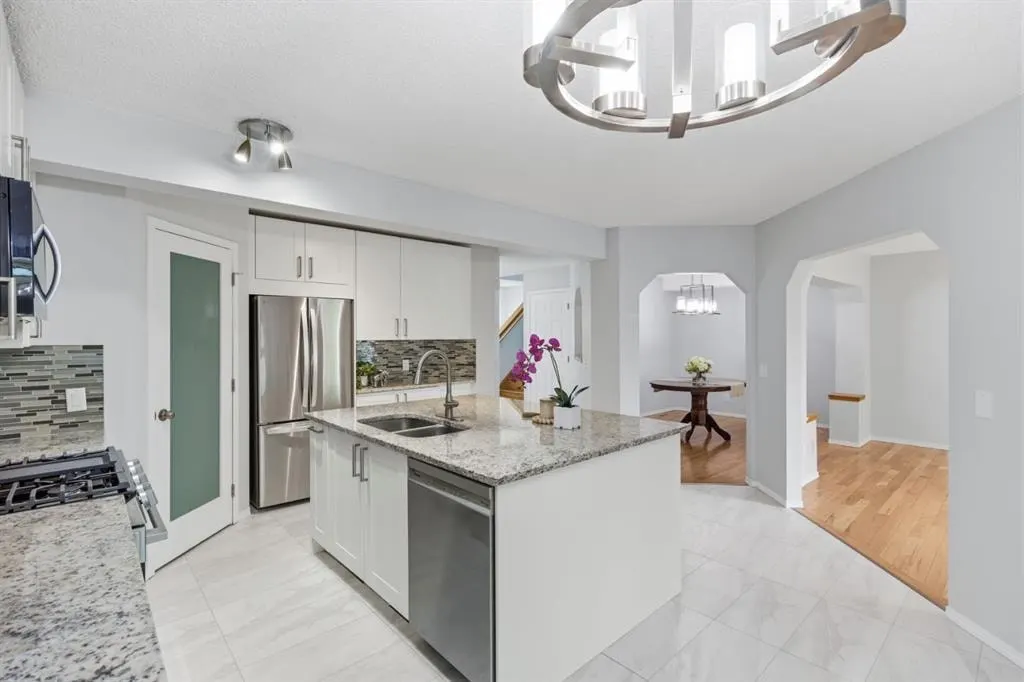 128 Valley Brook Circle NW