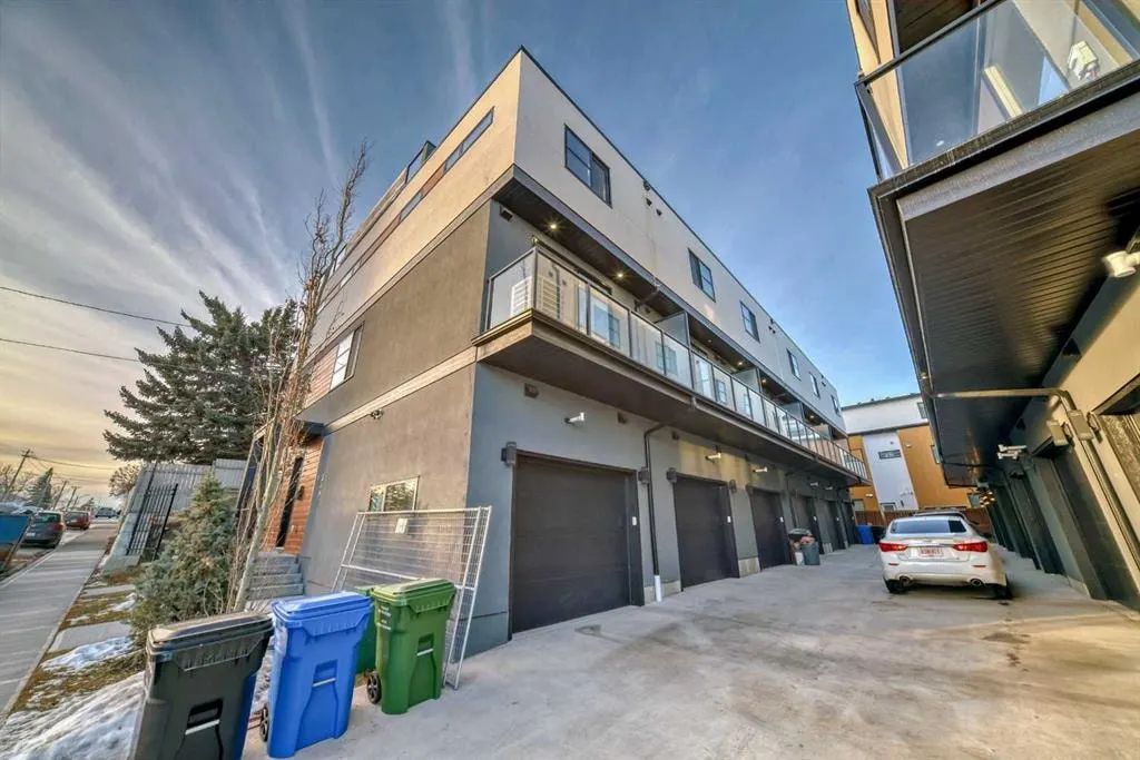 3404 8 Avenue SW #2