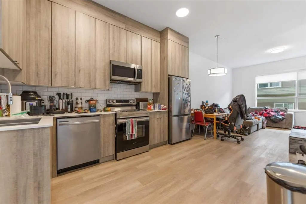 101 Panatella Square NW #211
