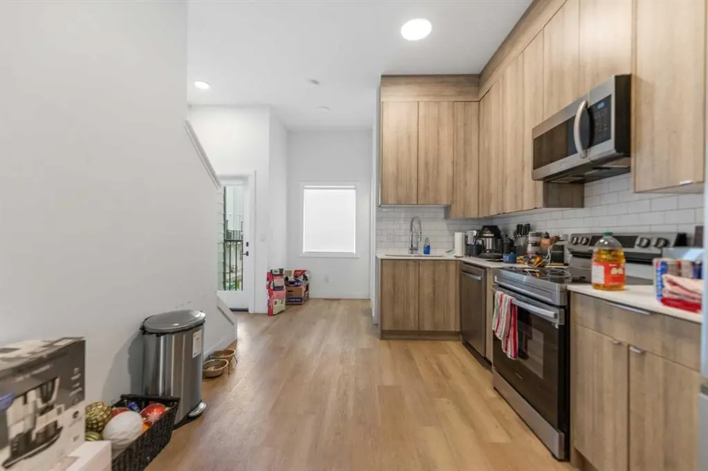 101 Panatella Square NW #211