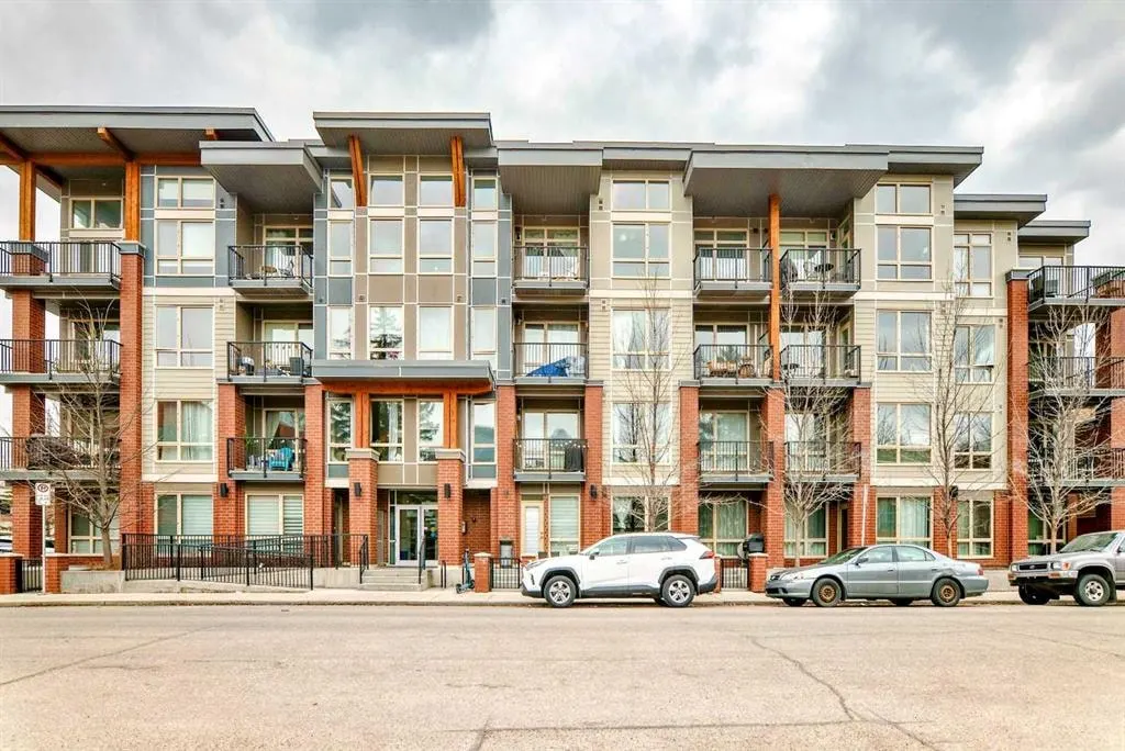 305 18 Avenue SW #430