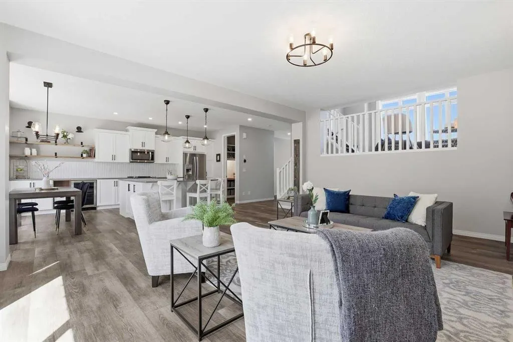 25 Yorkville Green SW