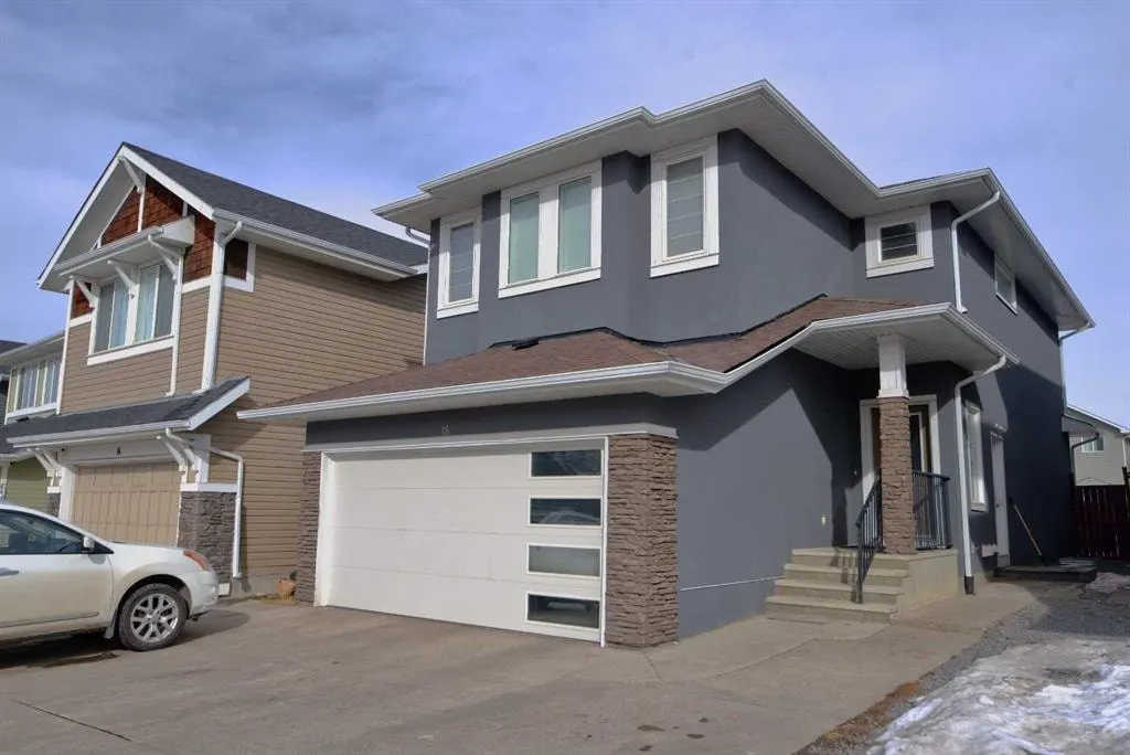 18 Redstone Manor NE