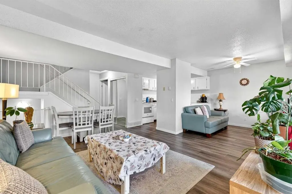2200 Woodview Drive SW #1112