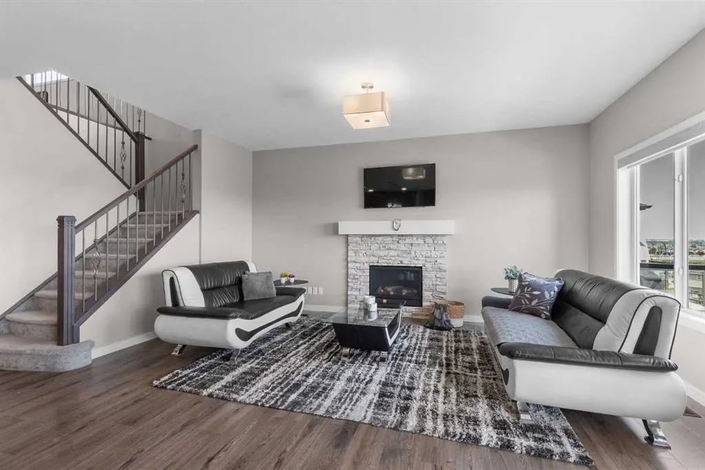 247 Hillcrest Heights SW