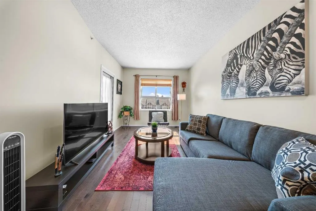 73 Erin Woods Court SE #3206