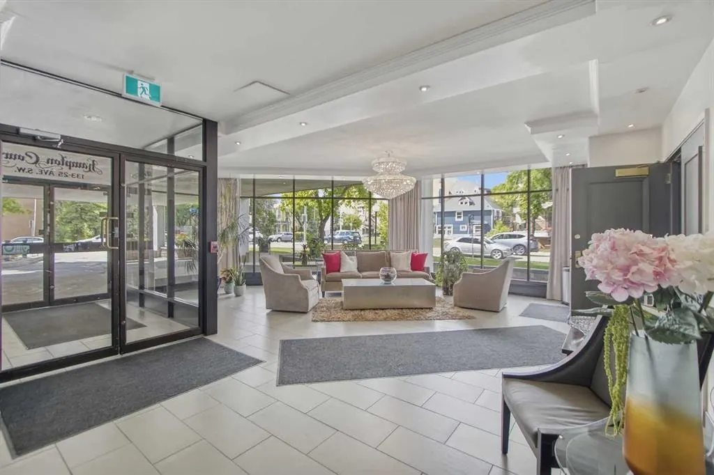 133 25 Avenue SW #9E