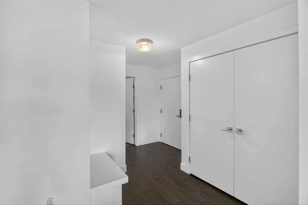 1001 14 Avenue SW #702