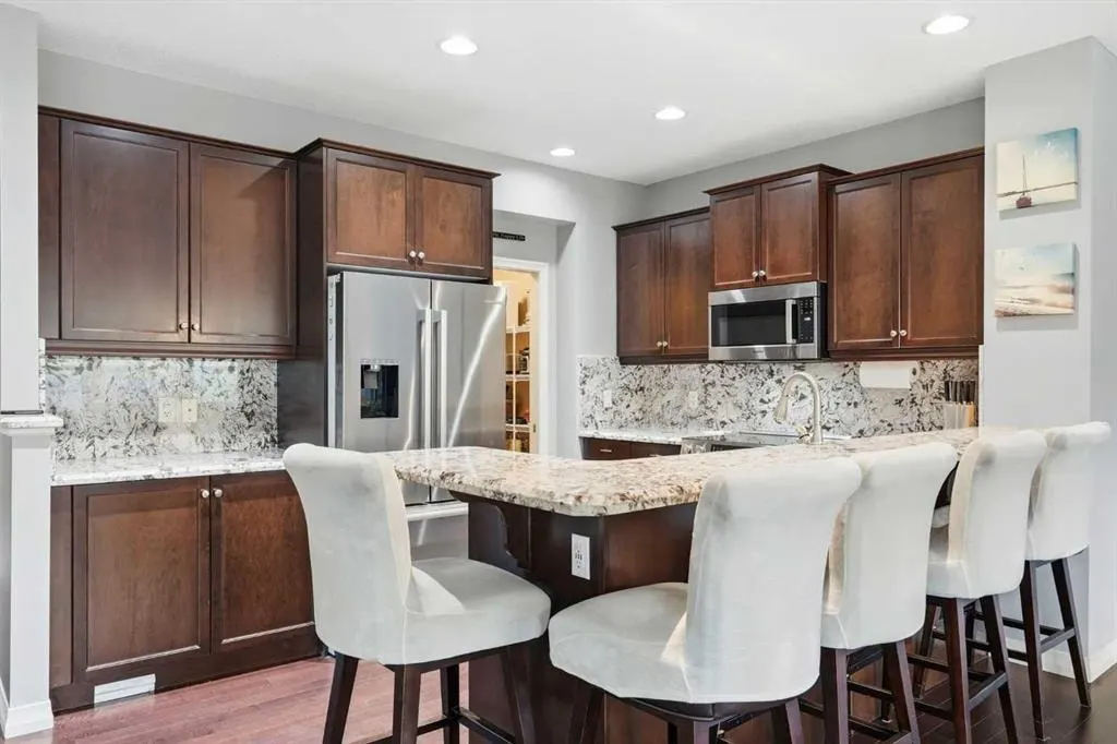 16 Sunset Terrace