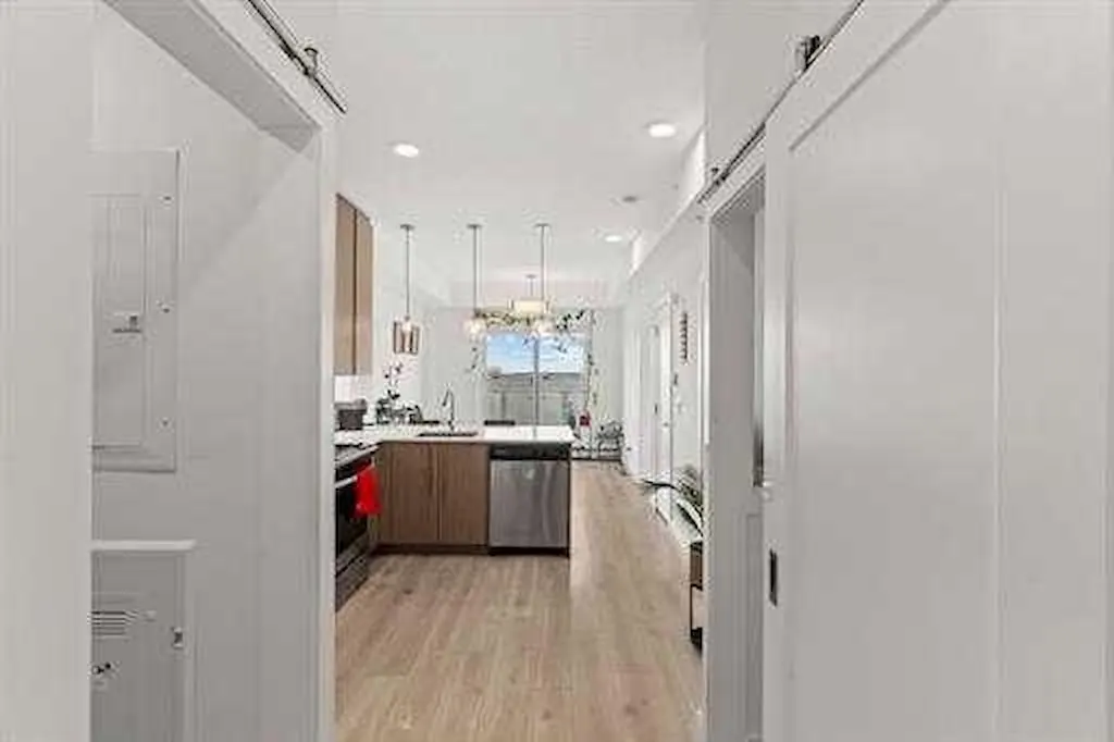 76 Cornerstone Passage NE #2424