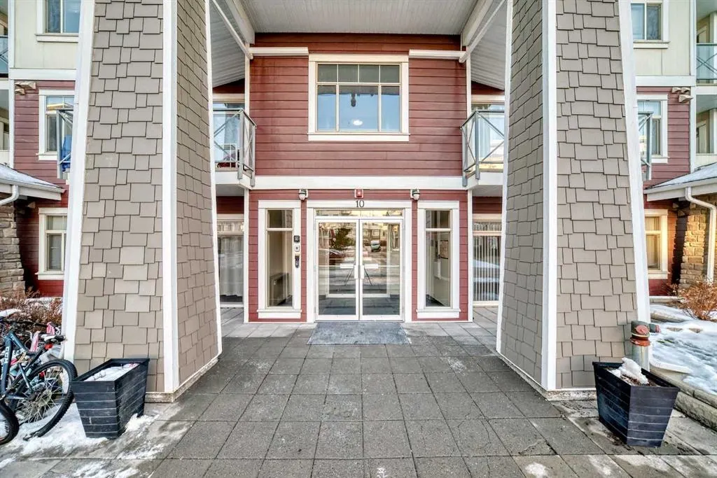10 Auburn Bay Link SE #103