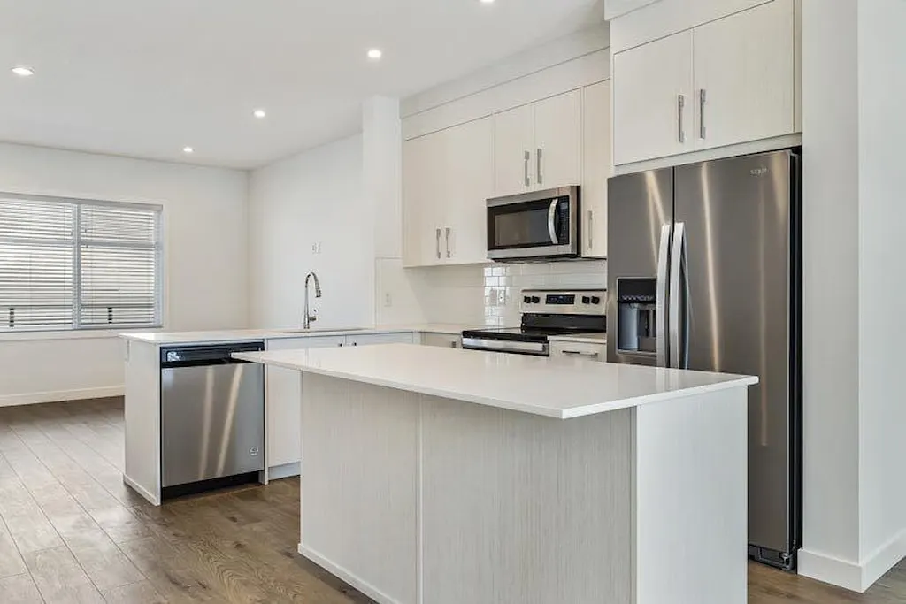 1862 Cornerstone Boulevard NE #124