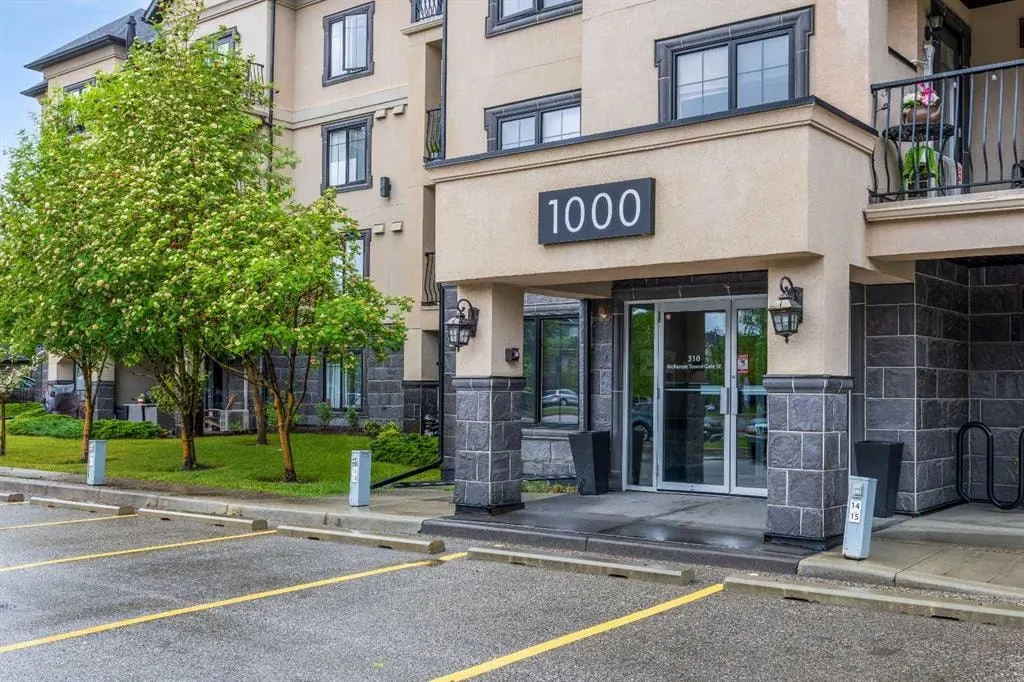 310 McKenzie Towne Gate SE #1213