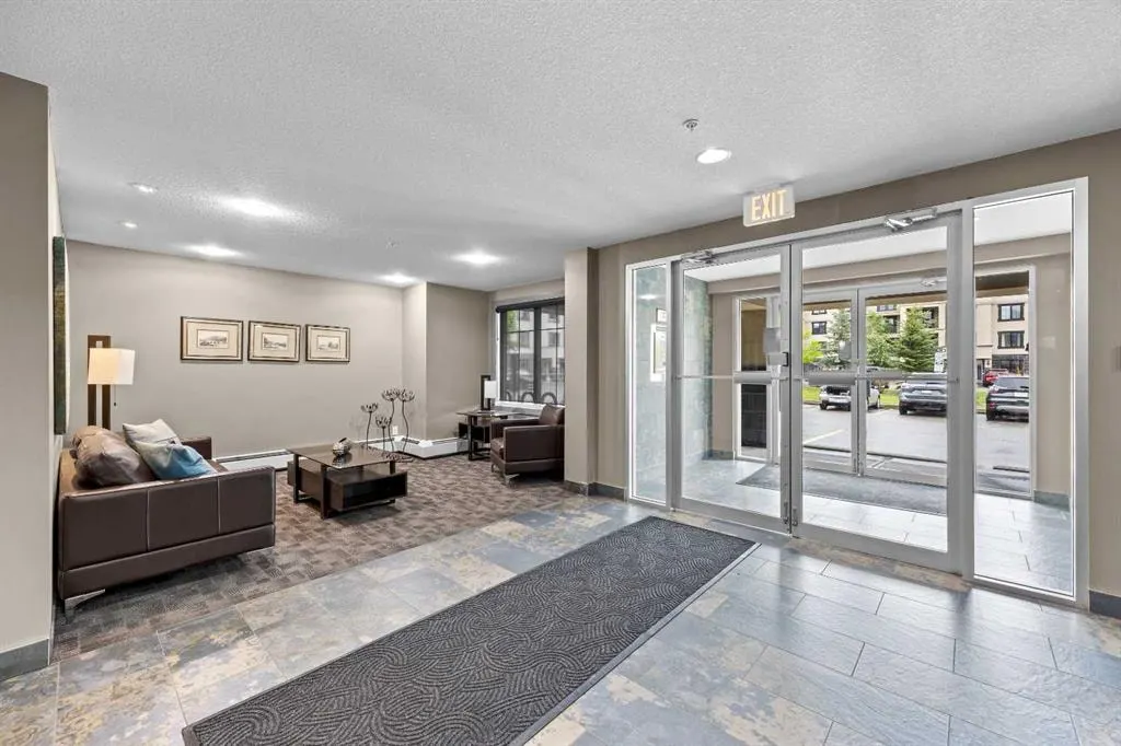 310 McKenzie Towne Gate SE #1213