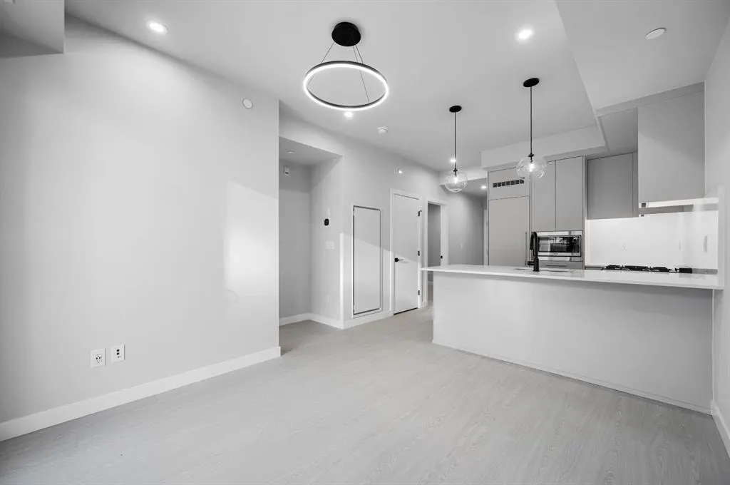 8375 Broadcast Avenue SW #307