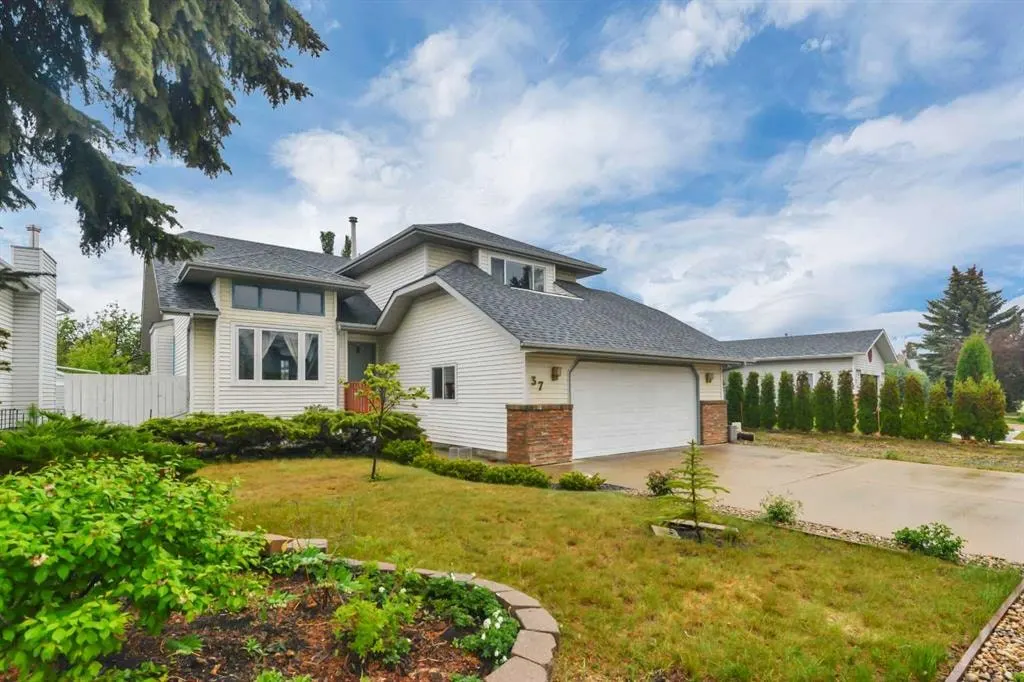 37 Denovan Crescent