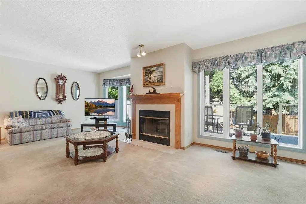 22A Woodmeadow Close SW