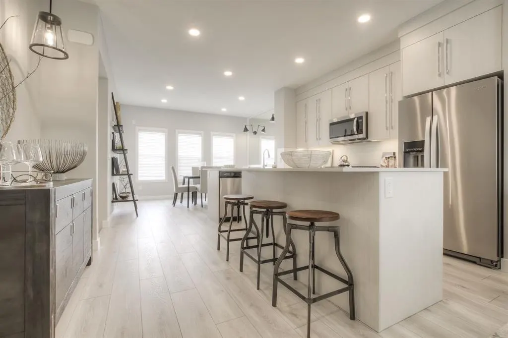 46 Rangeview Path SE