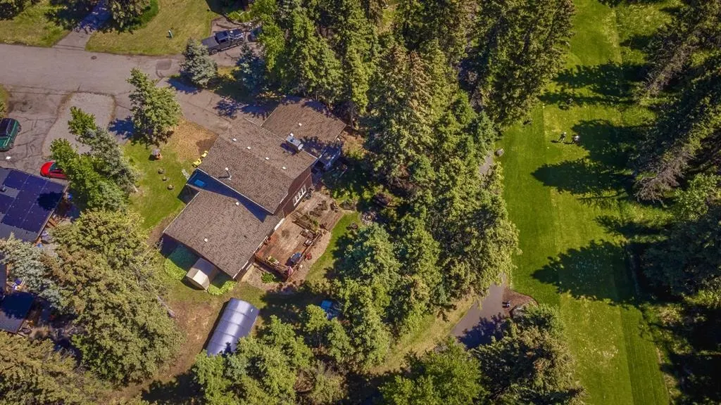 94 Redwood Meadows Drive