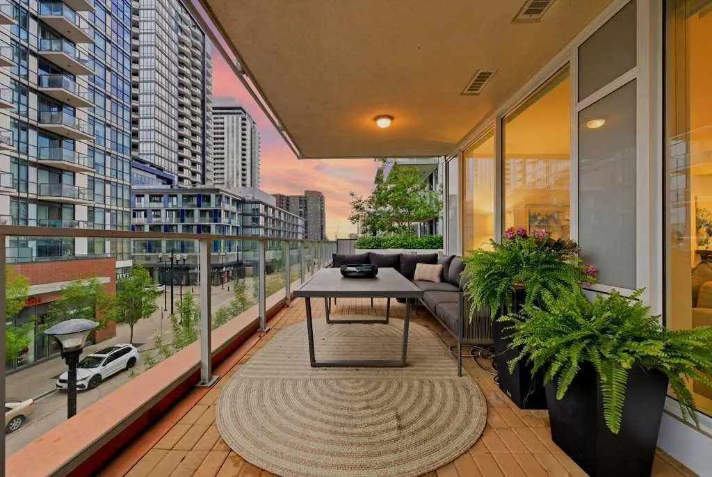 519 Riverfront Avenue SE #205