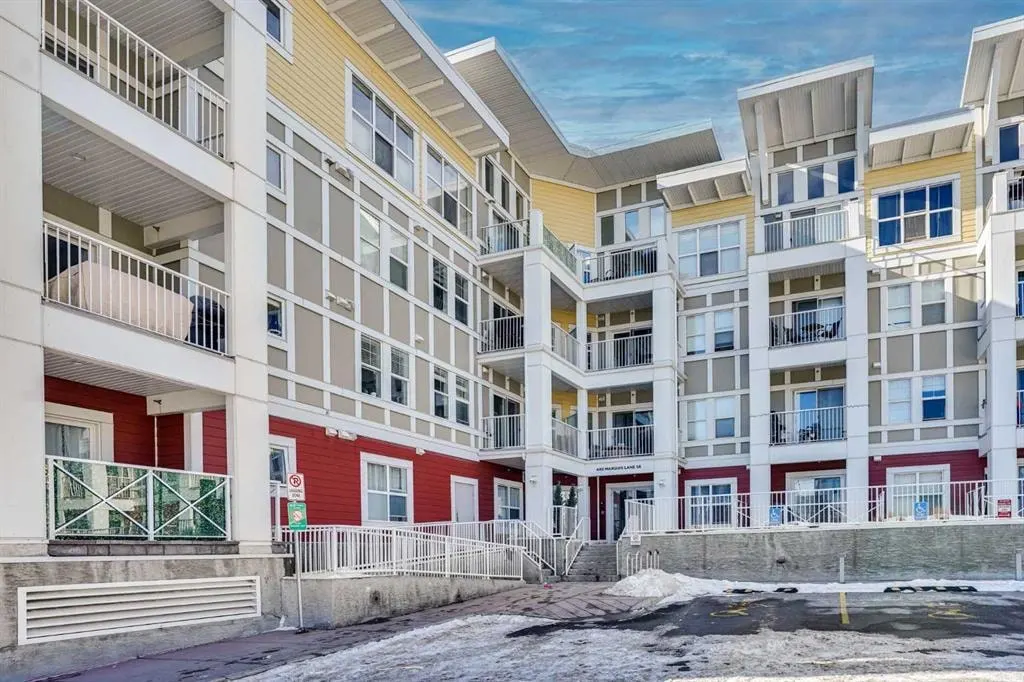 402 Marquis Lane SE #208