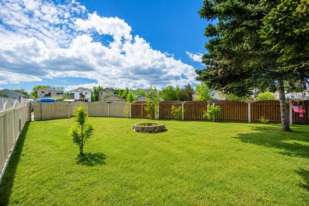 27 Erin Green Place SE