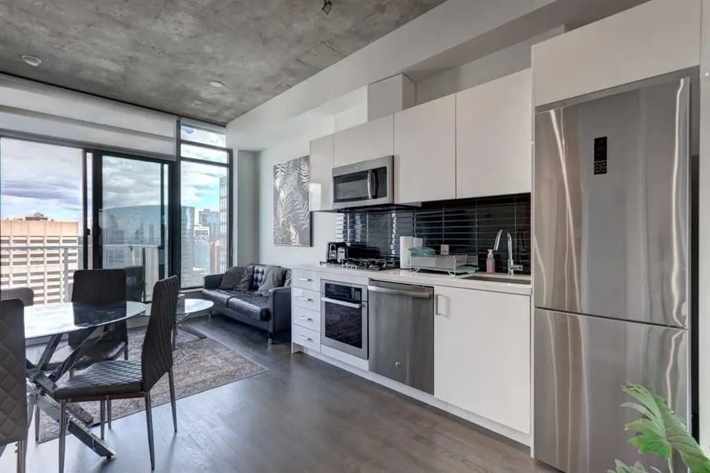 1010 6 Street SW #3005