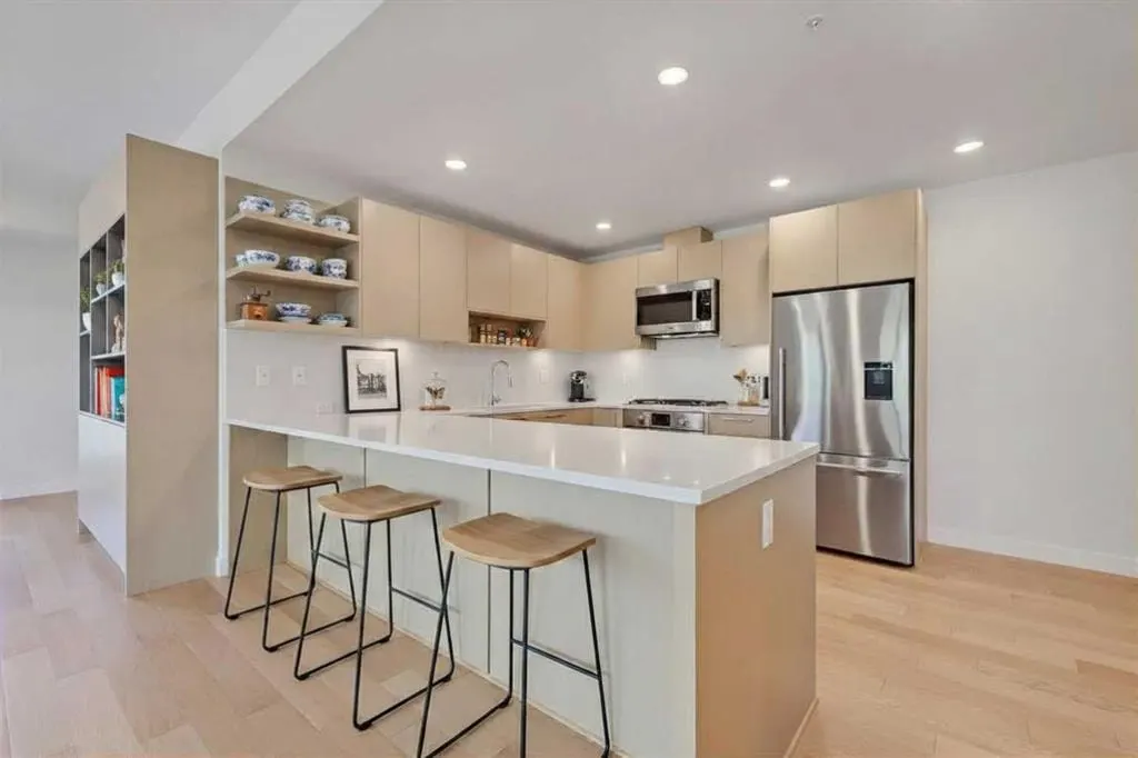 88 9 Street NE #211