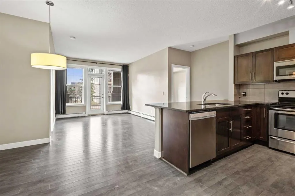 48 Panatella Road NW #207