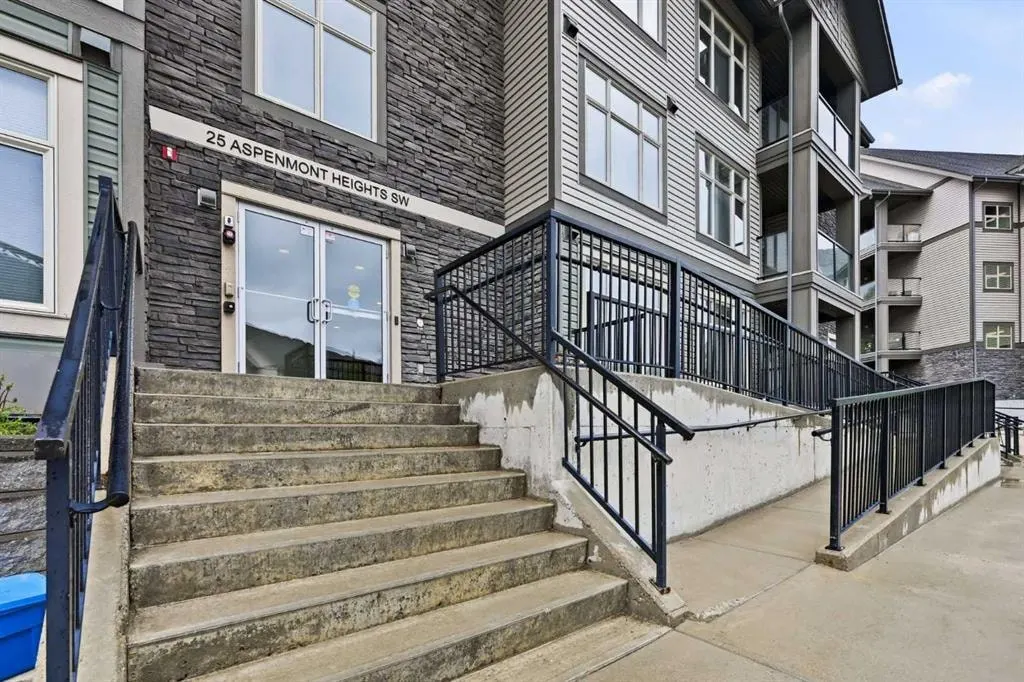 25 Aspenmont Heights SW #306