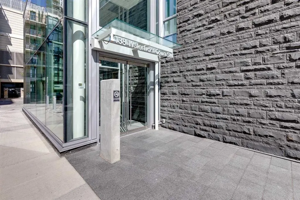 138 Waterfront Court SW #110