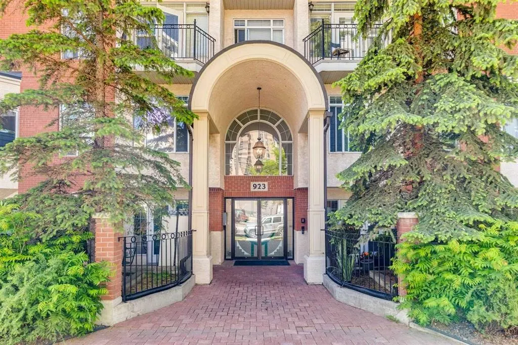 923 15 Avenue SW #308