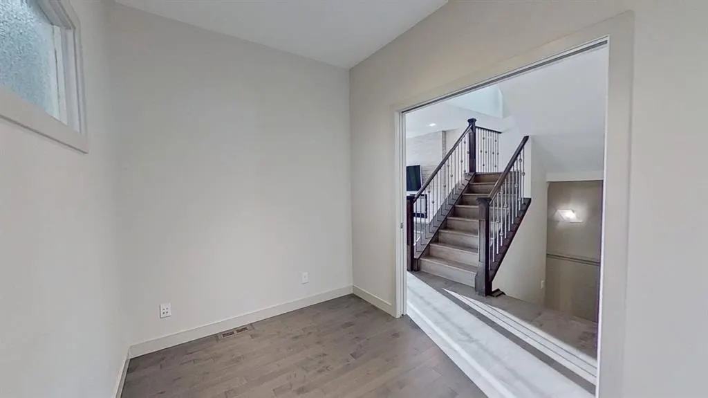78 Cranarch View SE