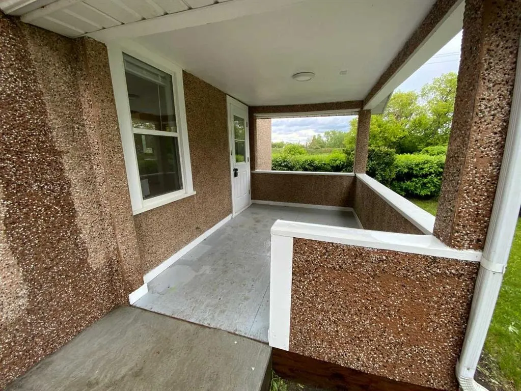 138 Trochu Avenue