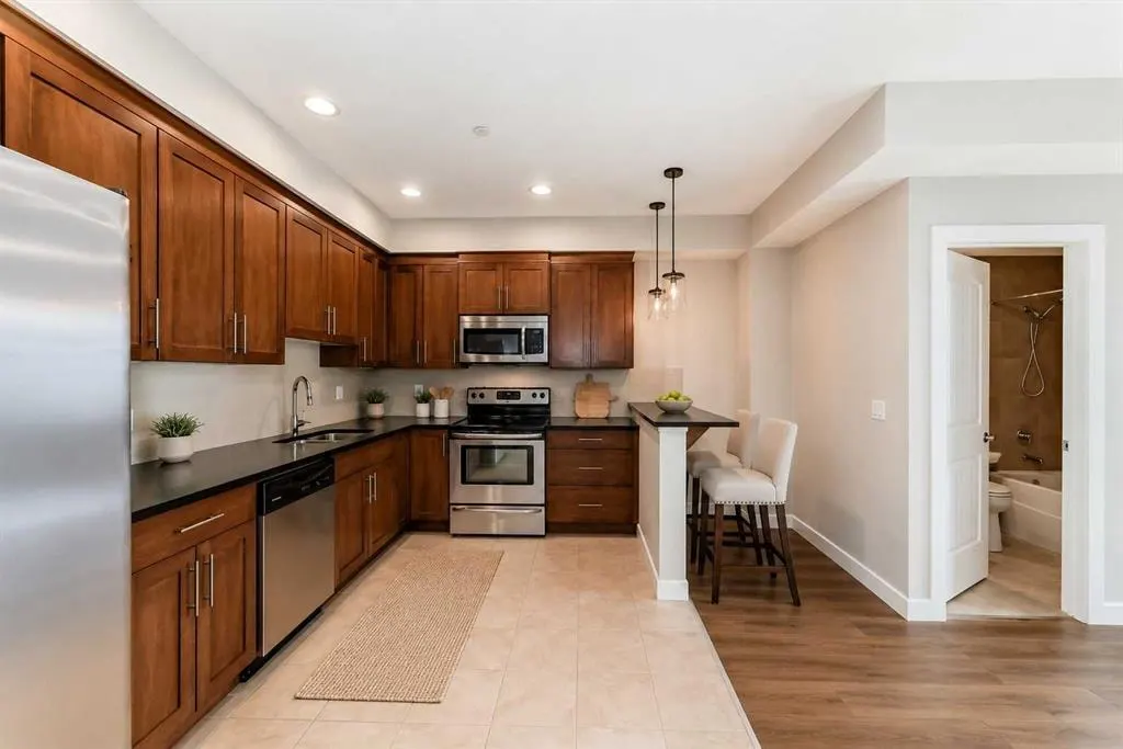 1005A Westmount Drive #110